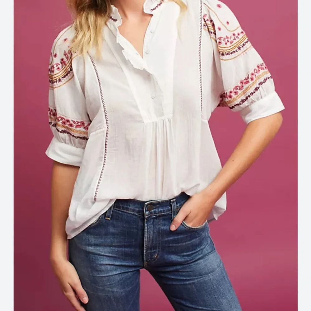 NWT Embroidered White Blouse From Anthropologie size XSmall - Picture 1 of 12